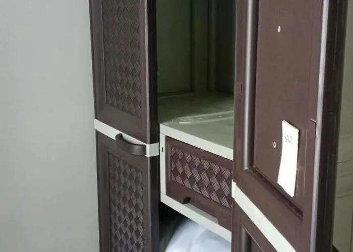 Bed & Breakfast Female Bedspace Quezon Affordable Manila